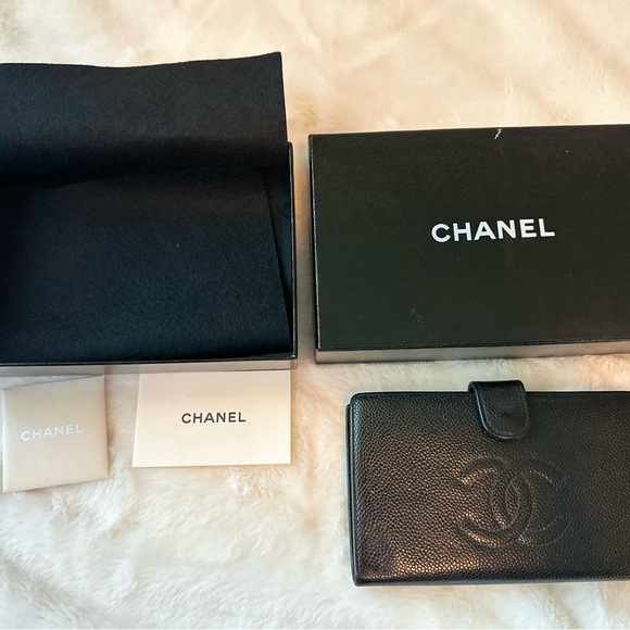 CHANEL Handbags - CHANEL Caviar Timeless CC Wallet